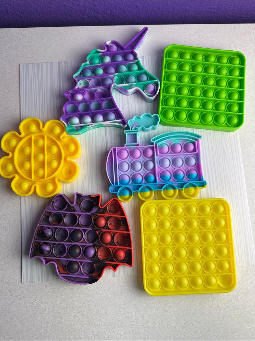 6 Kids Toy Pop It Fidget Set Multicolor Unicorn Train Bat Flower Squares Sensory